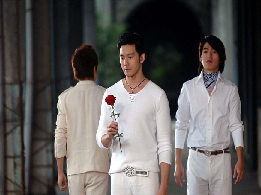 泰国踢新加坡的比赛到底几点开始？