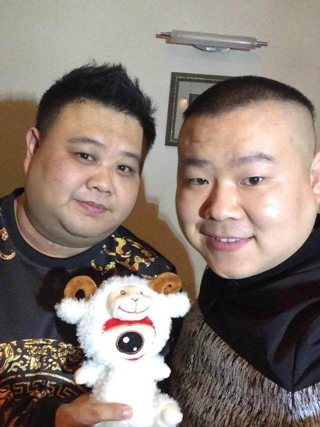 梦见说相声的人死了?2025年必懂的3大命运转机信号 梦见说相声的人死了?2025年必懂的3大命运转机信号