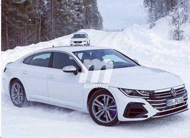 迈腾V6:六缸引擎的终极魅力,为何它仍是中型轿车的性能标杆? 迈腾V6:六缸引擎的终极魅力,为何它仍是中型轿车的性能标杆?