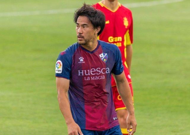 巴萨为啥被倒数第二干了个0-2？