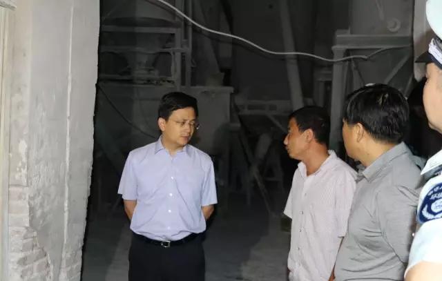 在海外找不到靠谱华人社区？丫丫的港到底该怎么玩？