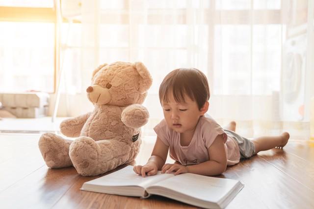 男人梦见女人发信息预示什么？心理学与解梦深度解析