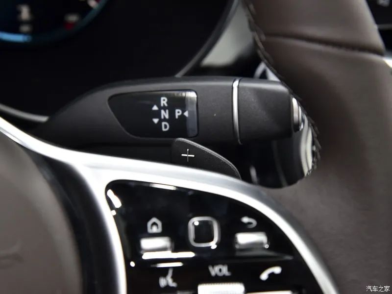 奔驰glc260l最新价格_ 奔驰GLC L 260L 4MATIC 动感型配置分析 _奔驰GLC L 2022款低配购买建议