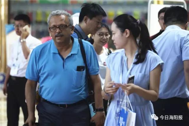 梦见例假弄裤子上了预示什么？心理学解析与5大现实预警