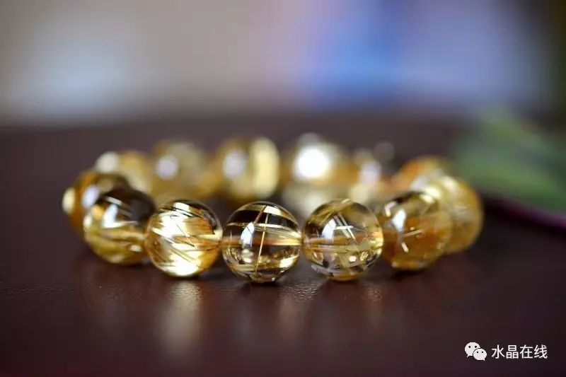 五行缺金戴什么?黄水晶招财手链搭配与开光秘诀 五行缺金戴什么?黄水晶招财手链搭配与开光秘诀