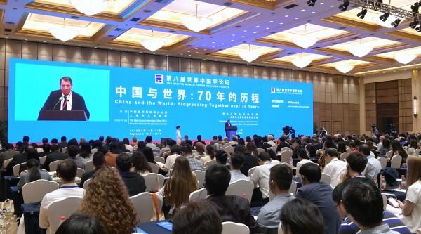 在捷克混华人论坛能解决哪些生存难题？