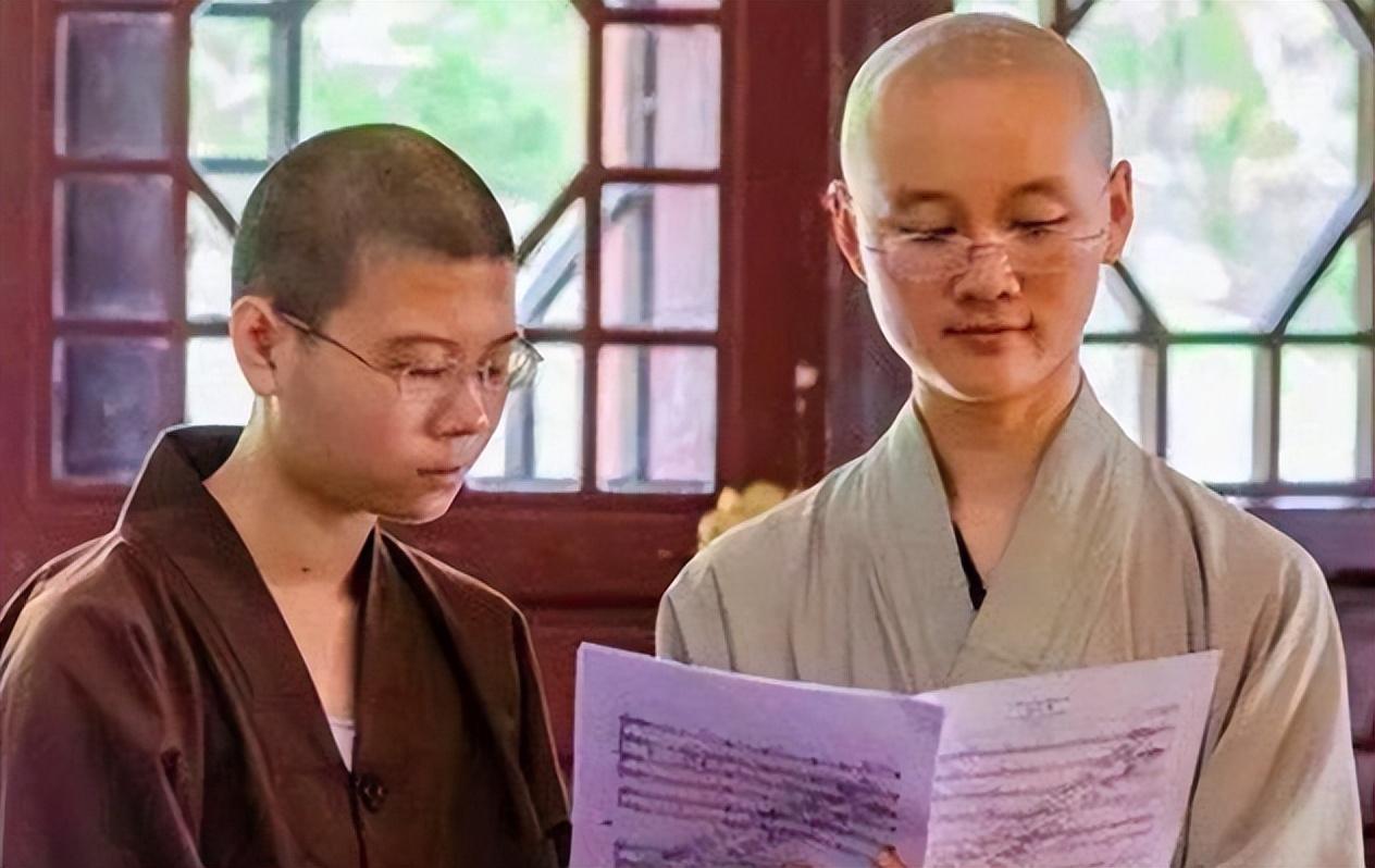 梦见给自己剃头发预示什么？3大预兆与化解全解