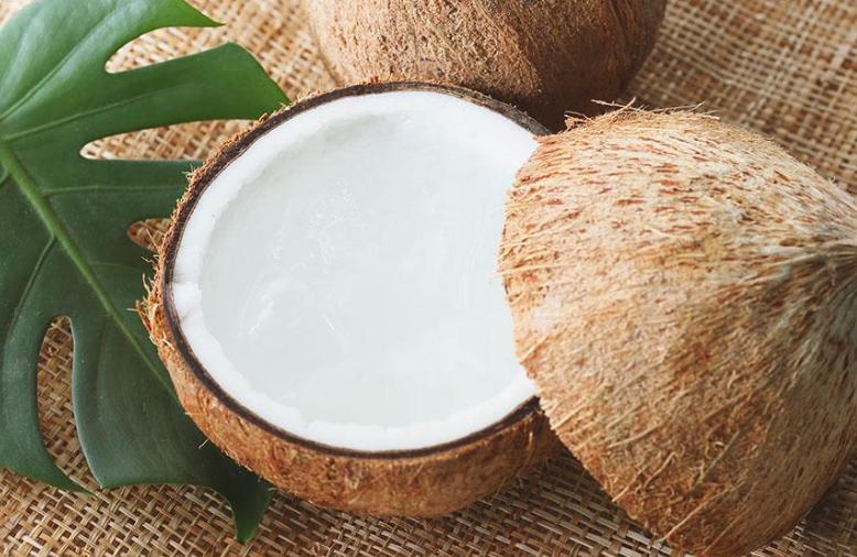 2025年已婚女人梦见快递员偷东西预示什么？3招破解财运危机