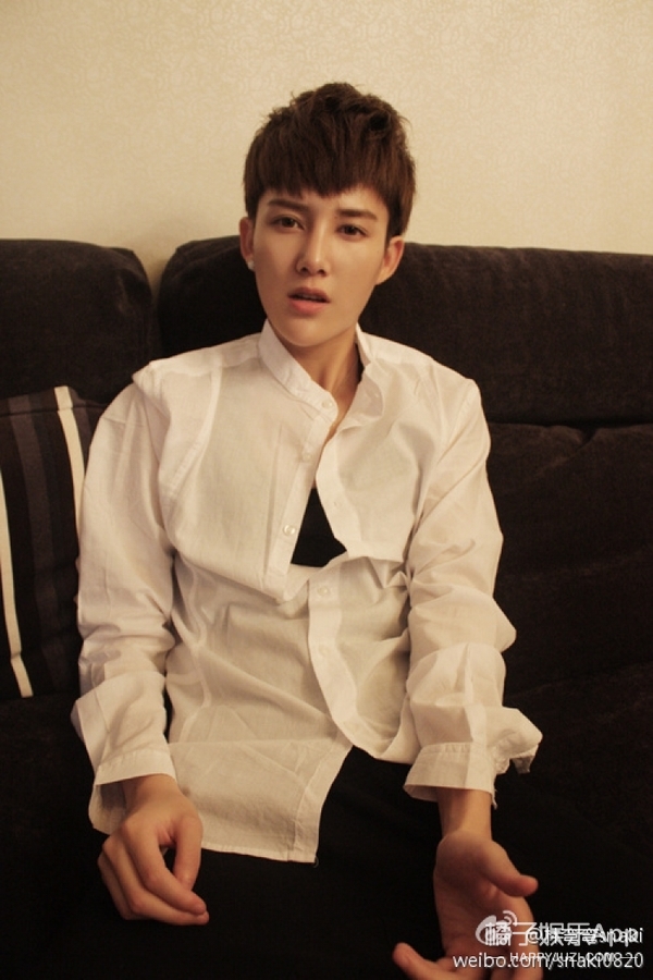 林弯弯淘宝店为何能成为网络红人转型的成功案例？