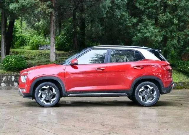 全新胜达油耗实测，城市与高速表现差异有多大？车主实测数据对比，省油技巧全解析