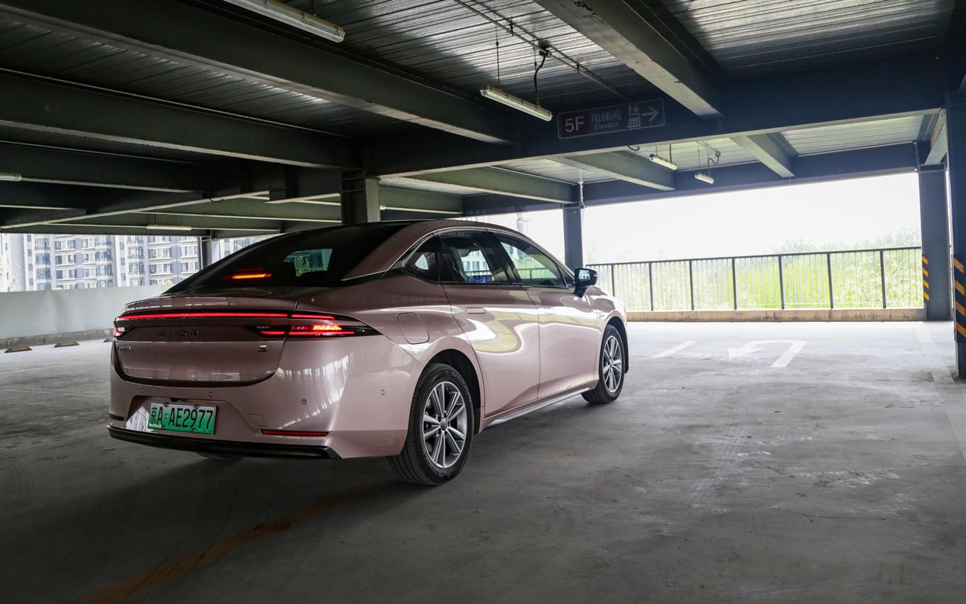 广汽回应1000公里续航质疑：实测数据与技术底牌全解析