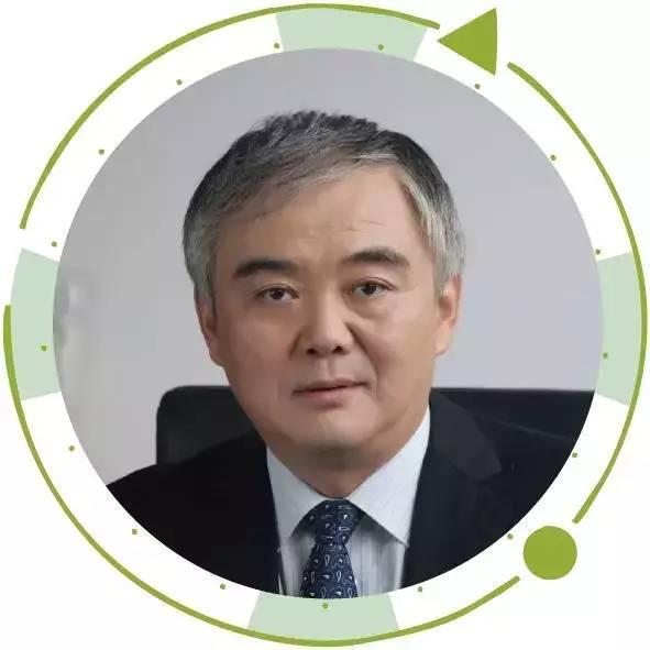 警察能否当老师引争议，职业优势与教学挑战并存