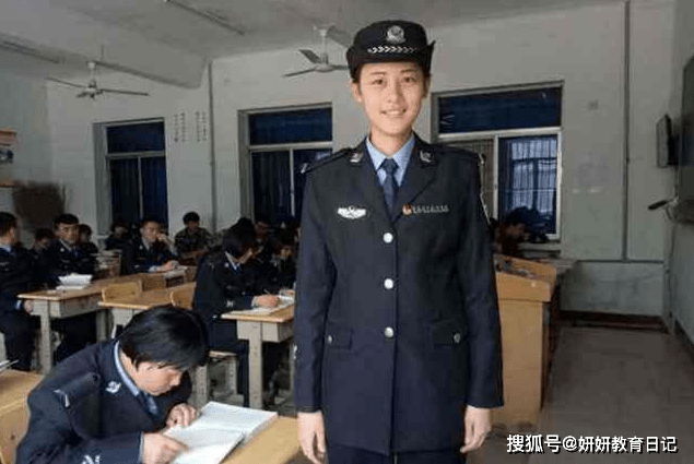从警察转型为警校老师的流程是怎样的，流程步骤详细看
