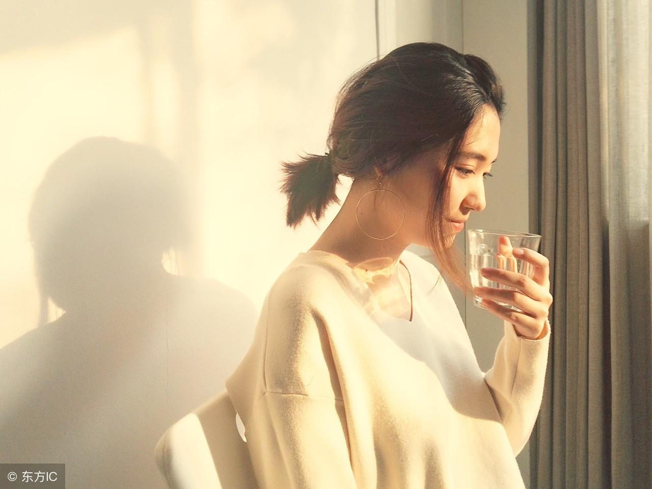 梦见老公出轨离婚预示什么？2025年三大星座危机与转运解析