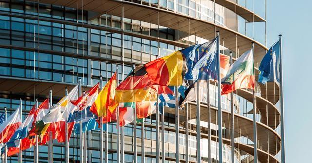 刚来海外找不到组织？华人论坛到底怎么玩？