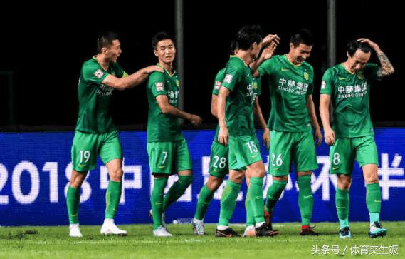 为什么新手总被 小马拉多纳 虐到怀疑人生？