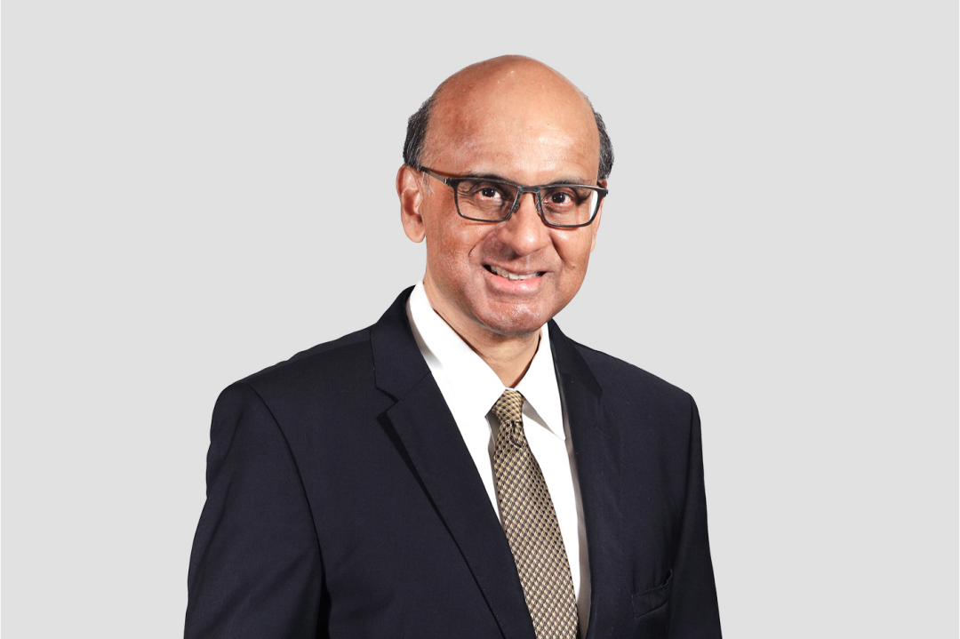 新加坡现任总统尚达曼（印度裔）