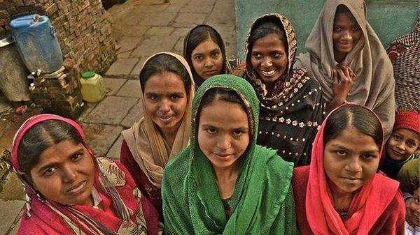 梦见鼻子一直出血预示什么？2025年三大隐喻与化解指南