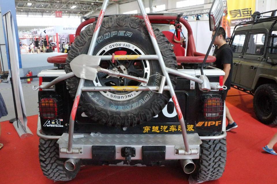 北京吉普212改装到底有多难？