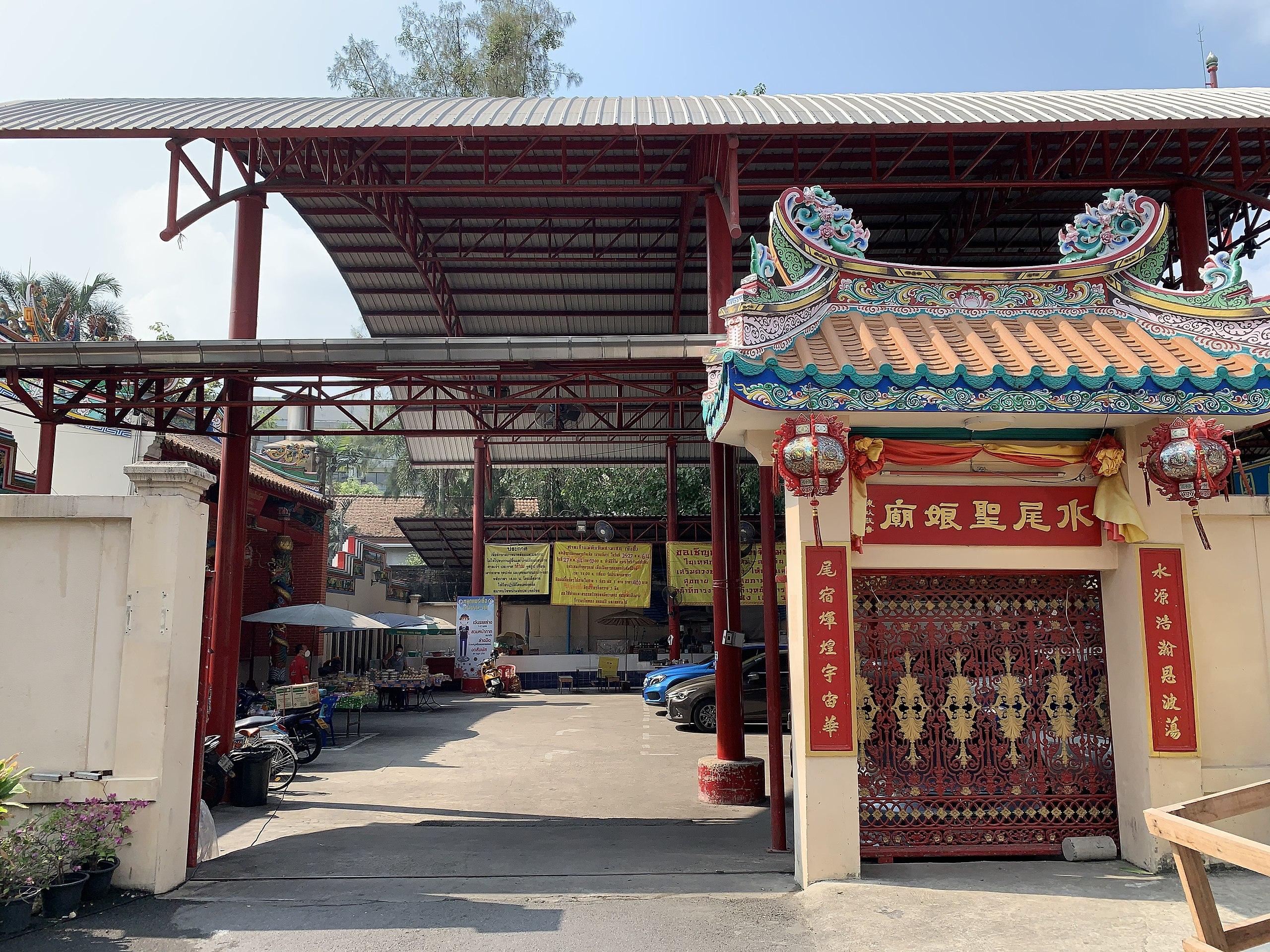 梦见一对情侣预示什么？2025年运势与情感解码