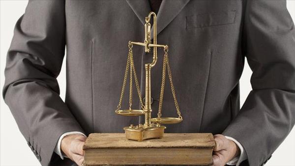 律师是先办事还是先收费—信任与效率之间的平衡之道 律师是先办事还是先收费—信任与效率之间的平衡之道