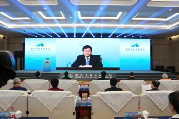 夜雨丨张娓：梦如明镜，照见最真实的你——读《梦的心理学：你是自己的解梦人》