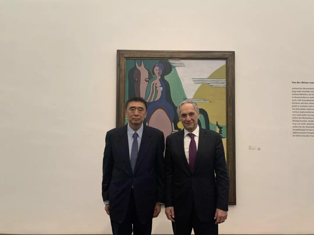 主子指甲长得能当凶器了怎么办？