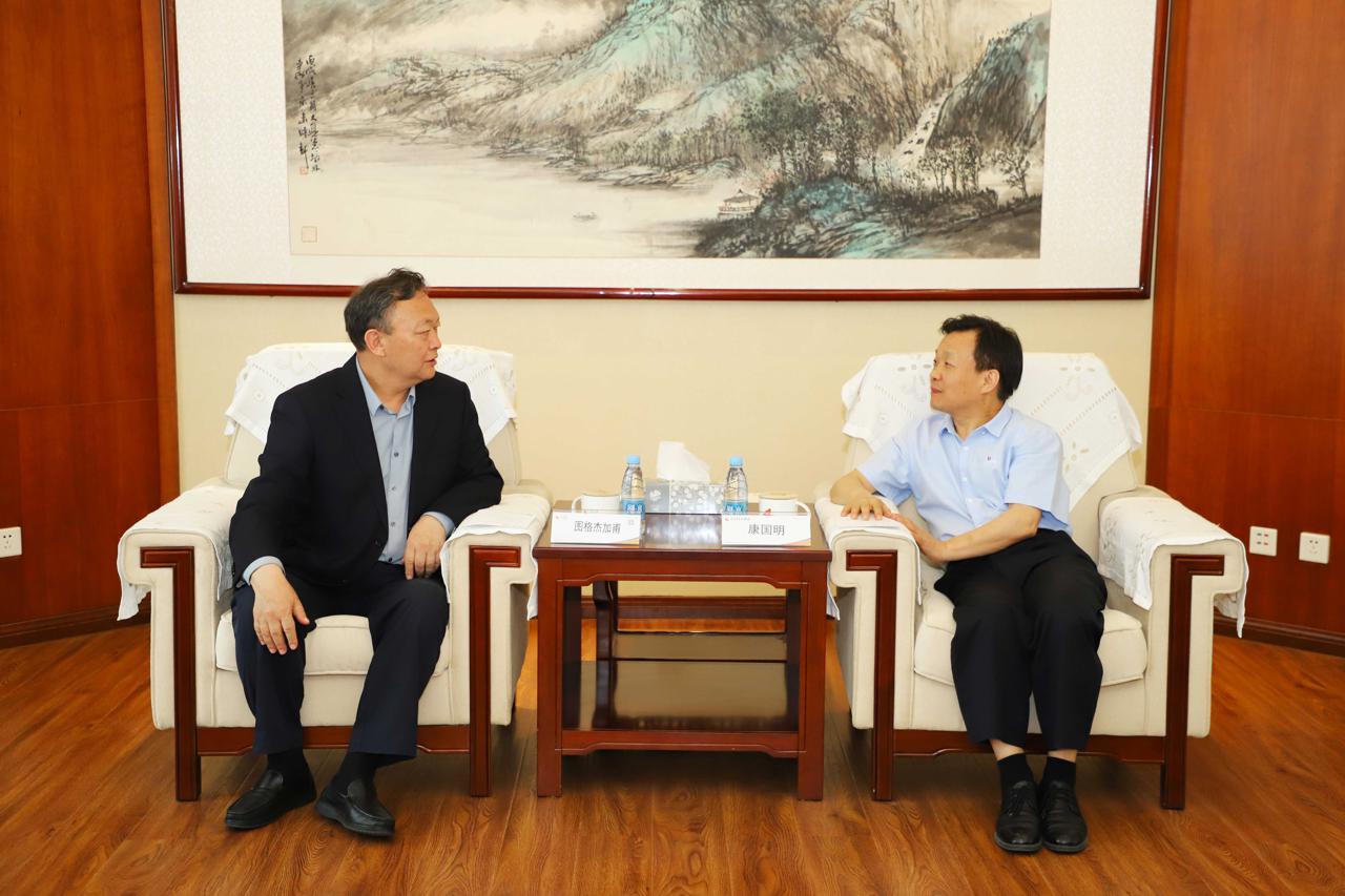 芬兰国旗为什么是蓝十字配白底? 芬兰国旗为什么是蓝十字配白底?