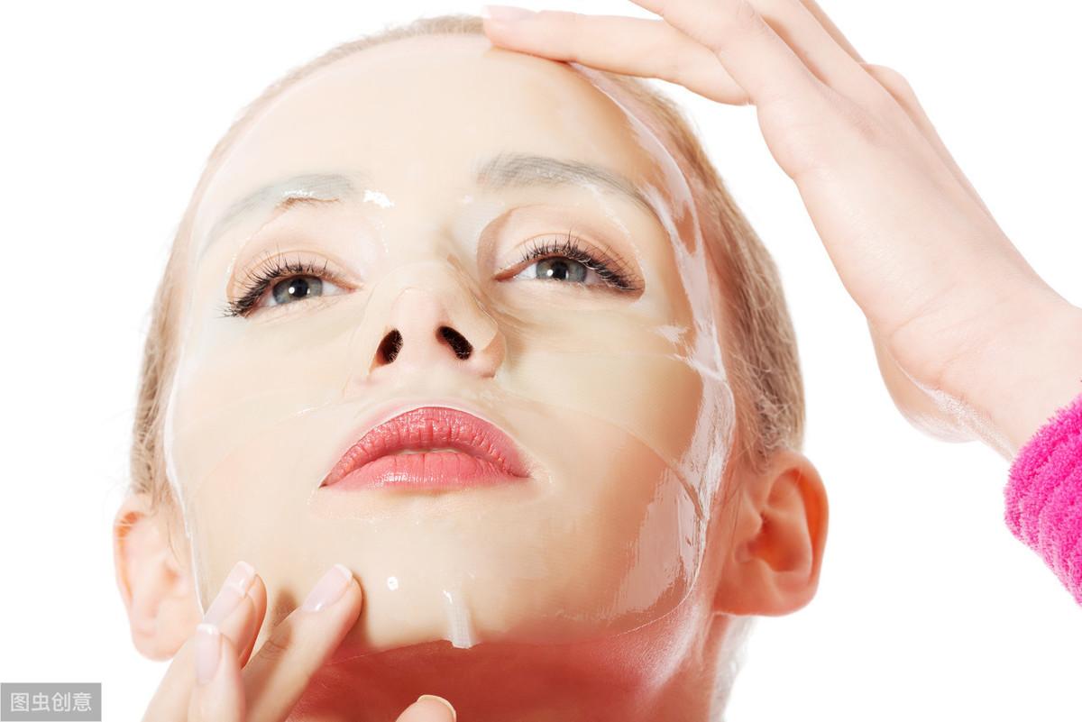 八字如镜照双生：命盘里的先天密码与后天重构之道