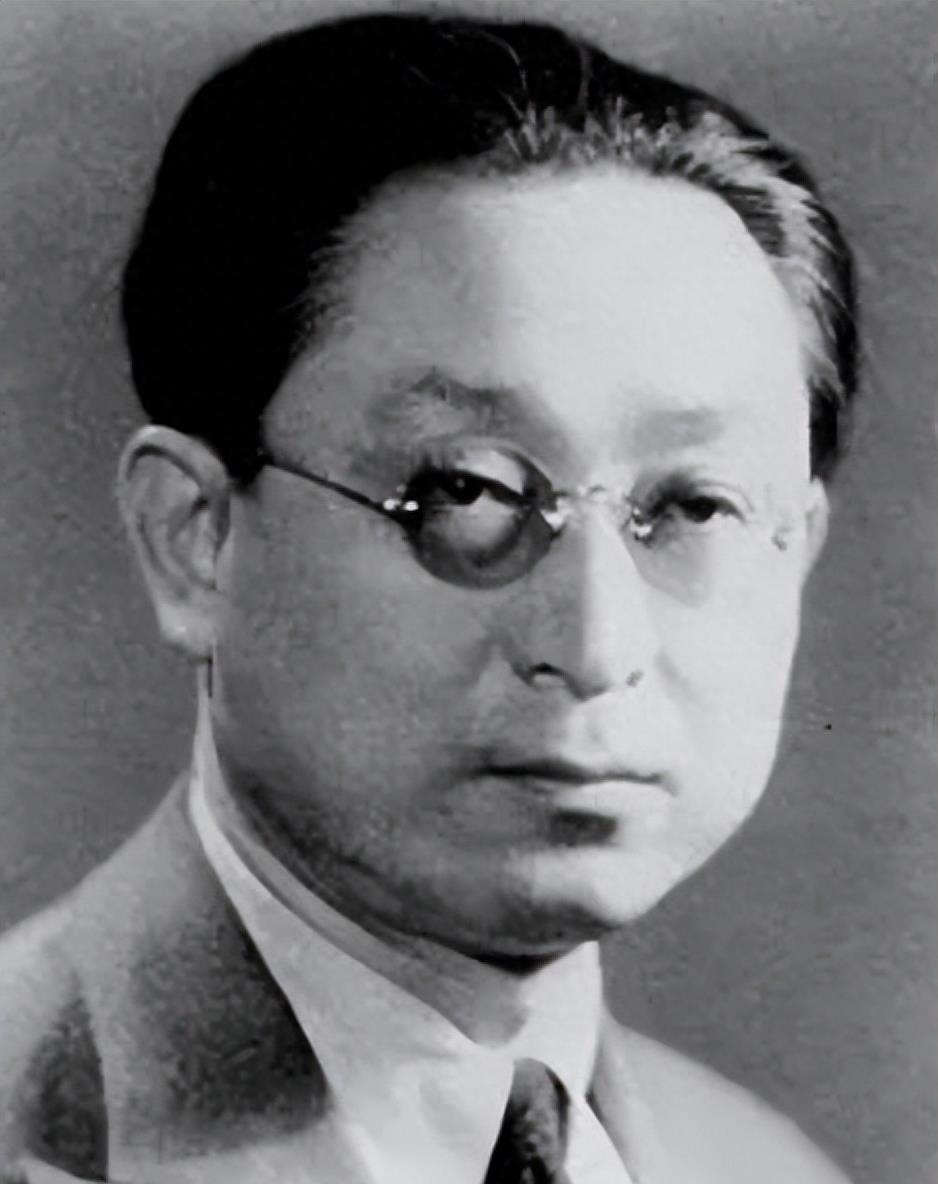 婚姻是一种经济的结盟，家庭中常见的争执原因之一就是（）