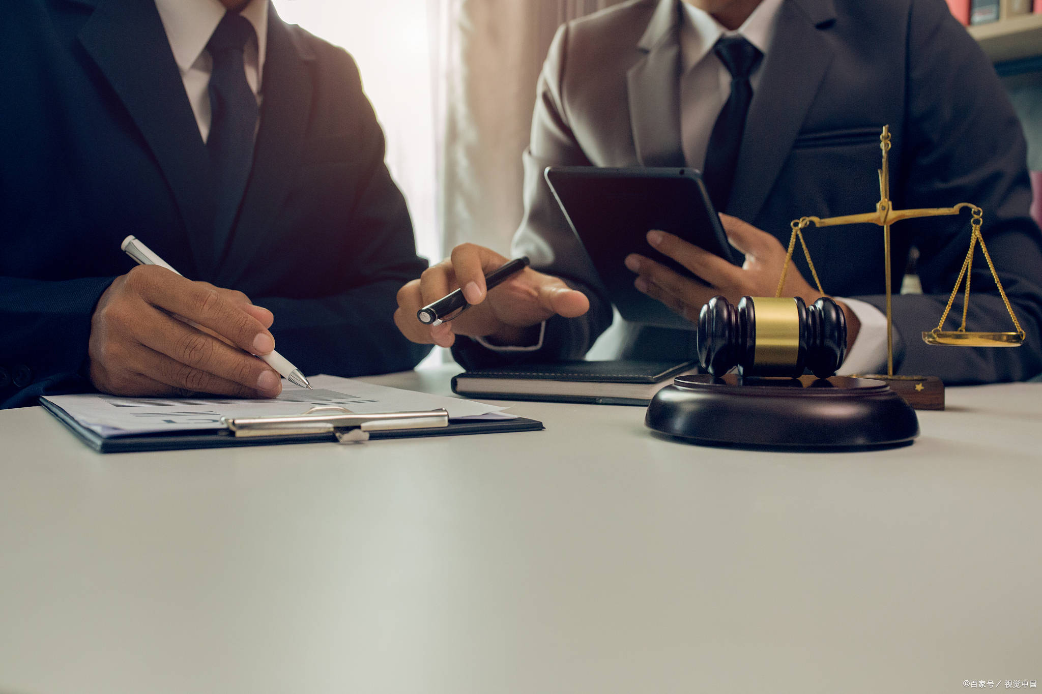 律师参与案件调查的法律依据有哪些?一文带你看懂律师调查权的法律支撑 律师参与案件调查的法律依据有哪些?一文带你看懂律师调查权的法律支撑