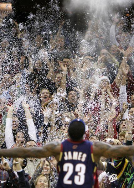 想用勒布朗·詹姆斯壁纸装X却总翻车? 想用勒布朗·詹姆斯壁纸装X却总翻车?