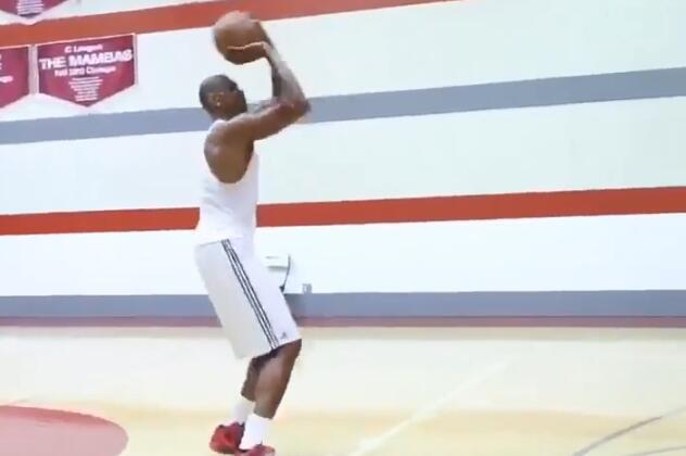 科比退役后还能复出吗? 科比退役后还能复出吗?