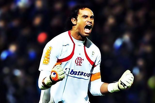 本泽马超模女友怀孕，球星私生活到底该不该关注？