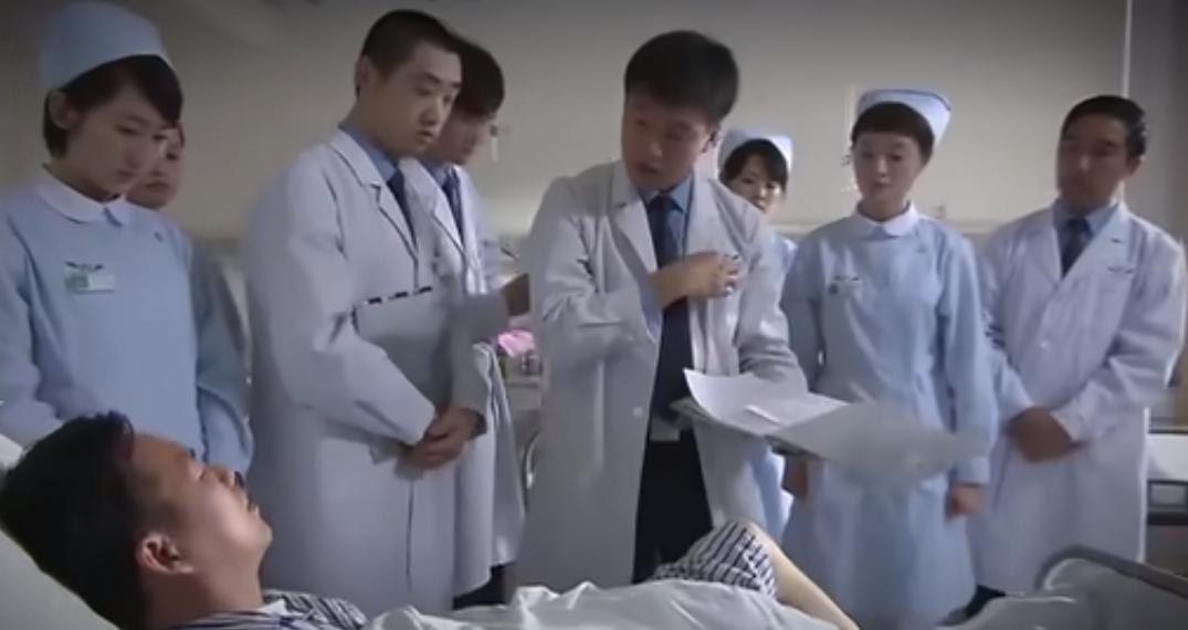 华人医学首富向美捐百亿，本以为可以名利双收，结果却让人意外