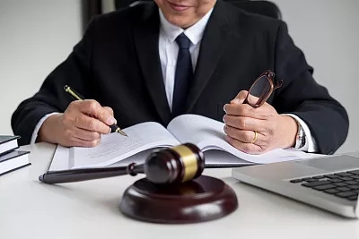 公司律师代理案子的限制条件有哪些？看完就明白