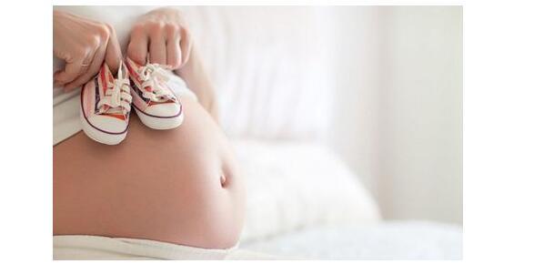 2025梦见两条黑蟒蛇？财富危机与能量破解全指南