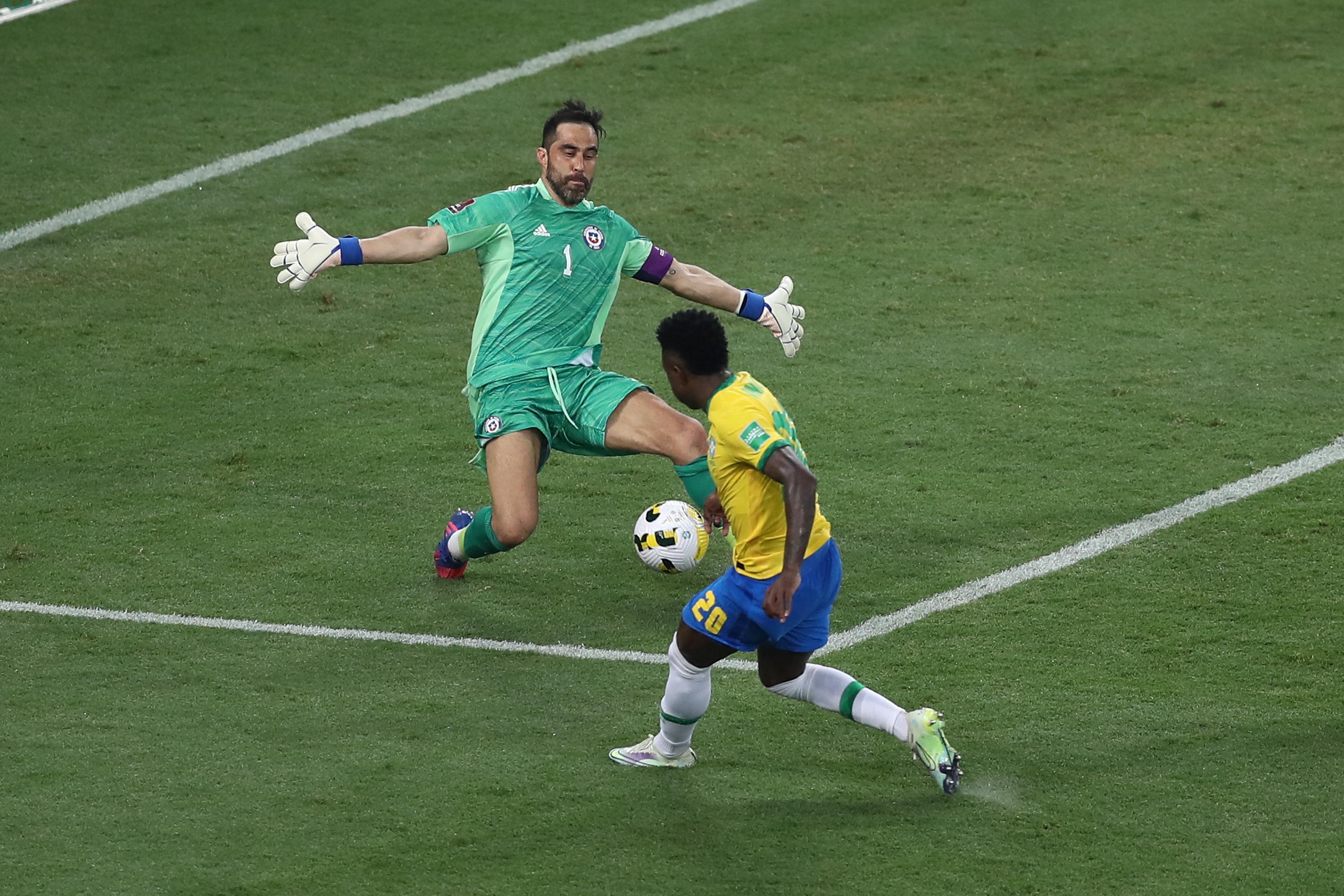 巴西队为什么总能把智利队按在地上摩擦？