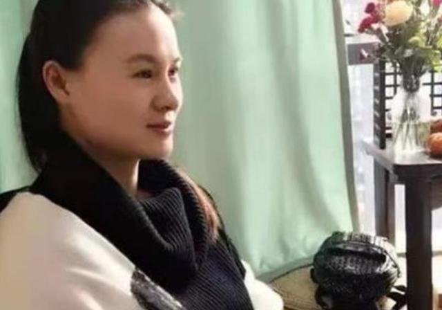 朱小贞出生日期是几号_朱小贞八字命理分析？