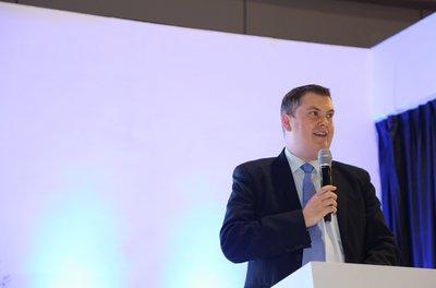 在澳洲混华人论坛到底能干啥? 在澳洲混华人论坛到底能干啥?