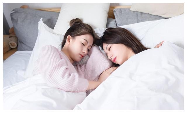 梦见老公给别人看孩子是吉是凶？3大维度解析情感密码