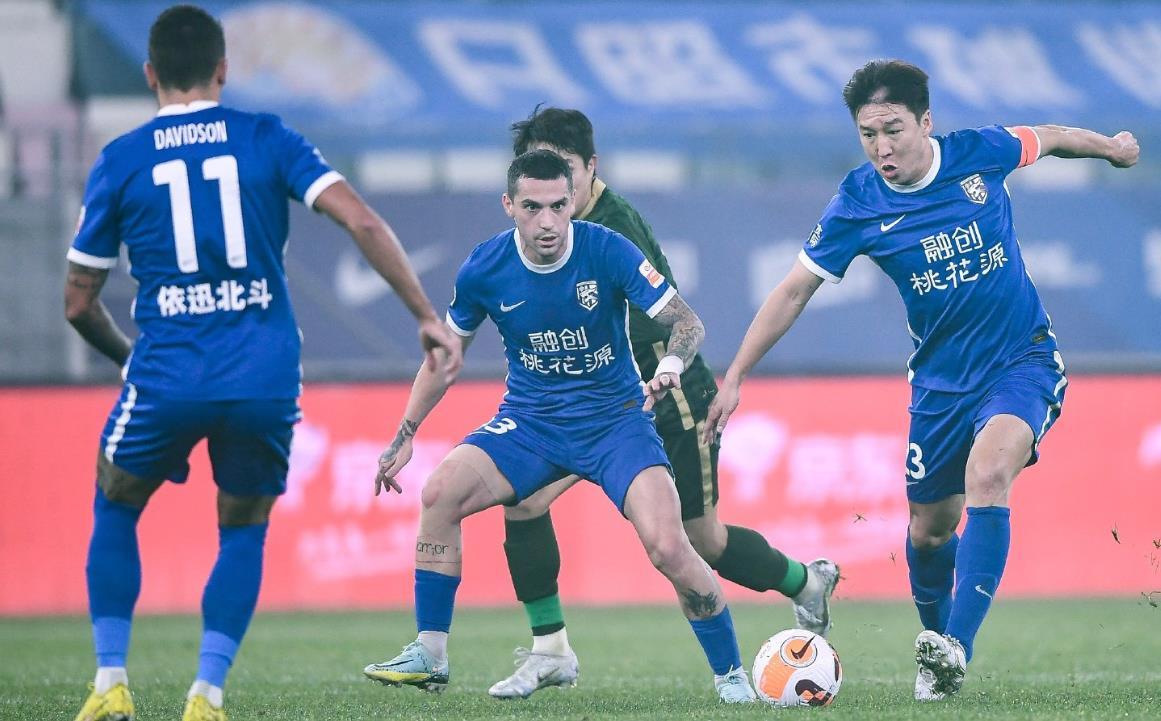 中超赛后采访为啥总出 迷惑发言 ？