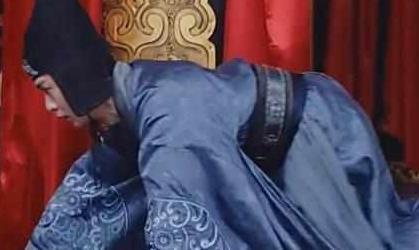 为什么你家猫主子总在半夜踹你手机？