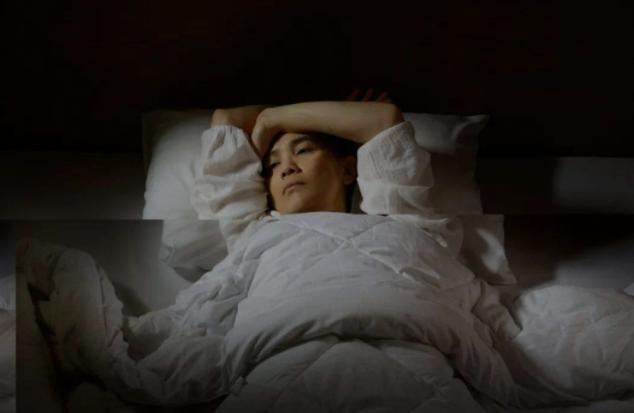 女人睡觉多梦盗汗原因解密：2025年能量场失衡的3大警示