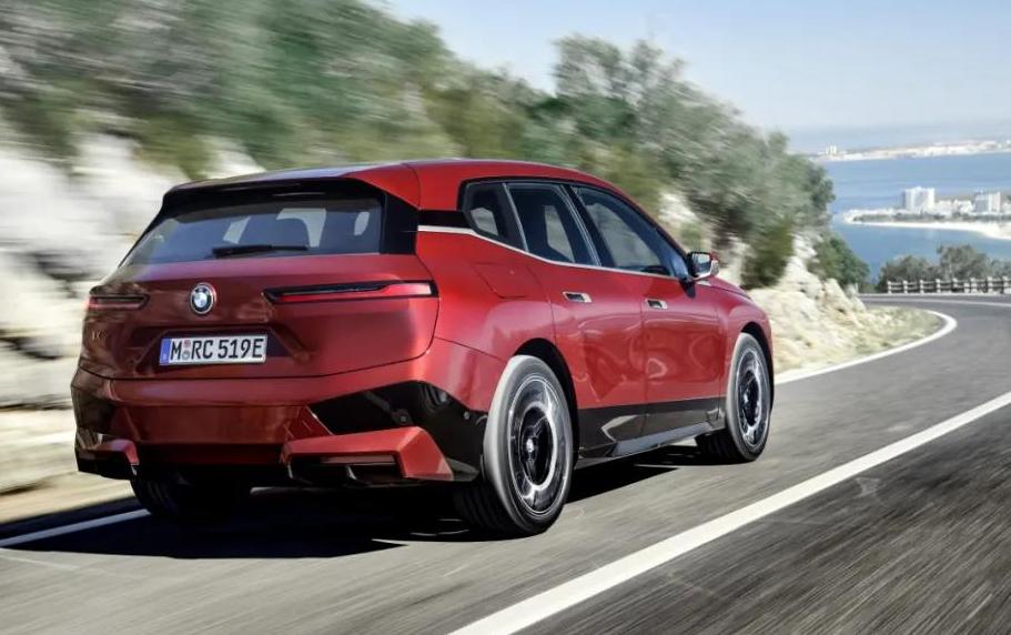 宝马iDrive系统能让开车像玩手机一样简单吗? 宝马iDrive系统能让开车像玩手机一样简单吗?