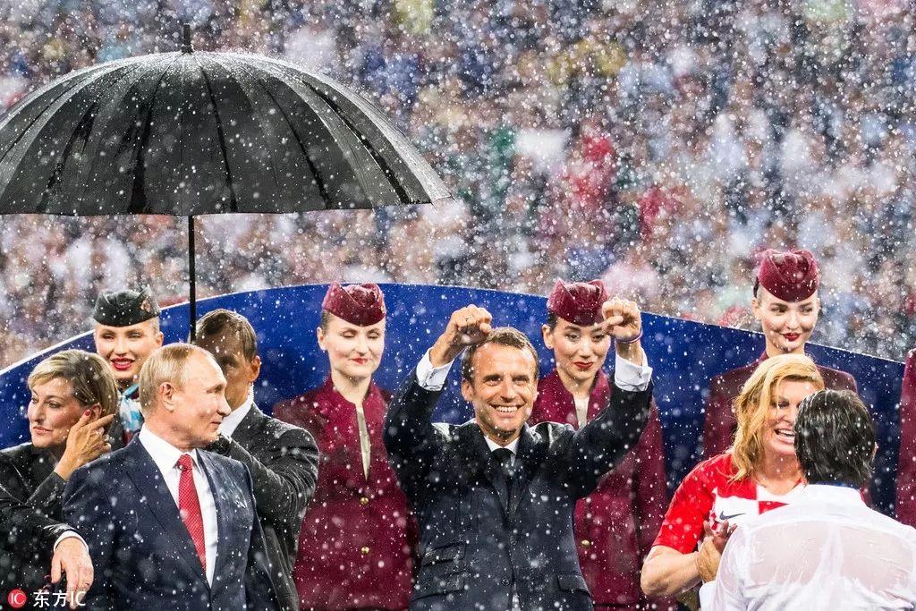 克罗地亚队颁奖礼为何变成大型亲子现场？