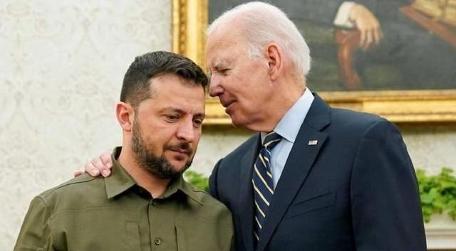 2025年梦见外交官预示什么？3招解码运势与危机转机