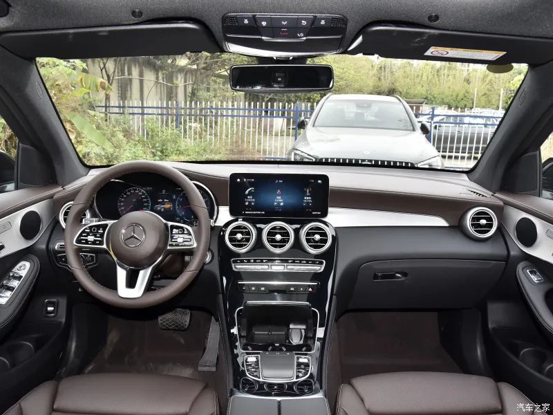  奔驰GLC L 260L 4MATIC 动感型配置分析 _奔驰GLC L 2022款低配购买建议_奔驰glc260l最新价格