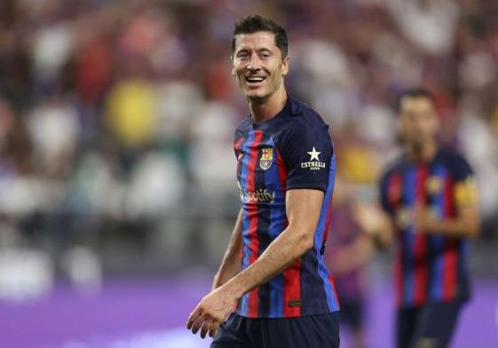 梅西为啥赛后公开怼裁判？新手看懂足球争议的5个关键点