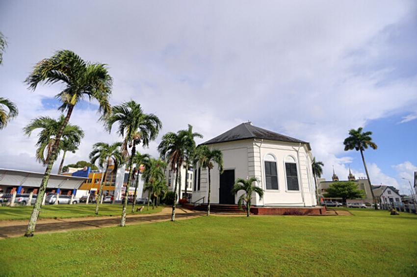 在荷兰混华人圈必须收藏哪些网站？